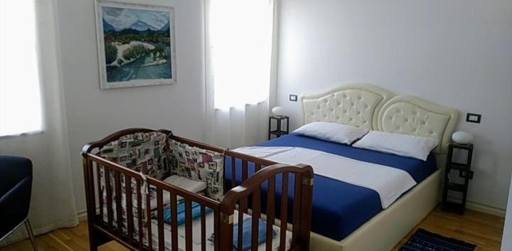 Turisalba Hotell Ishem Exteriör bild