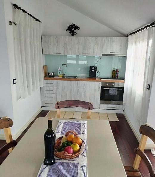 Turisalba Hotell Ishem Exteriör bild