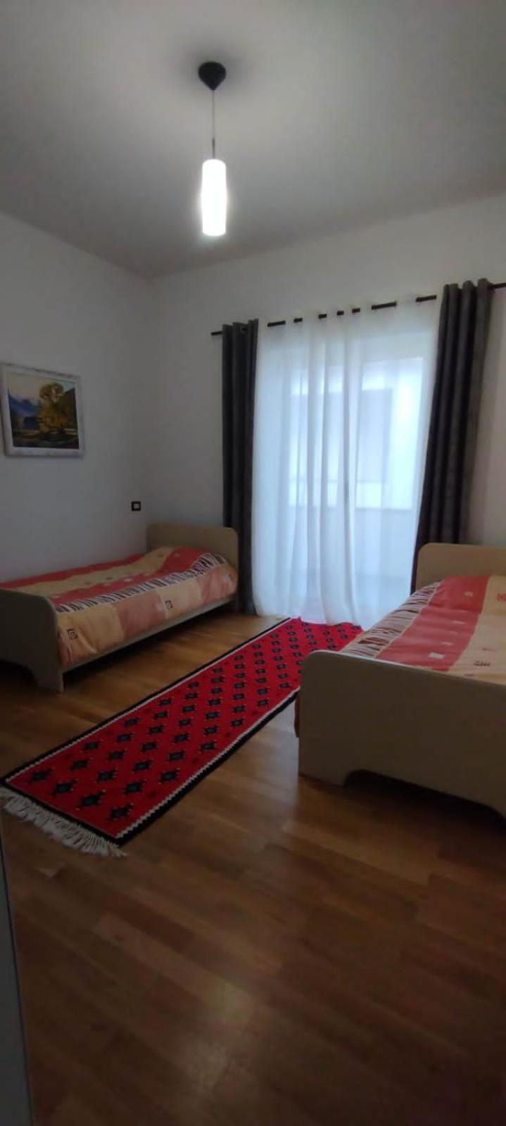 Turisalba Hotell Ishem Exteriör bild