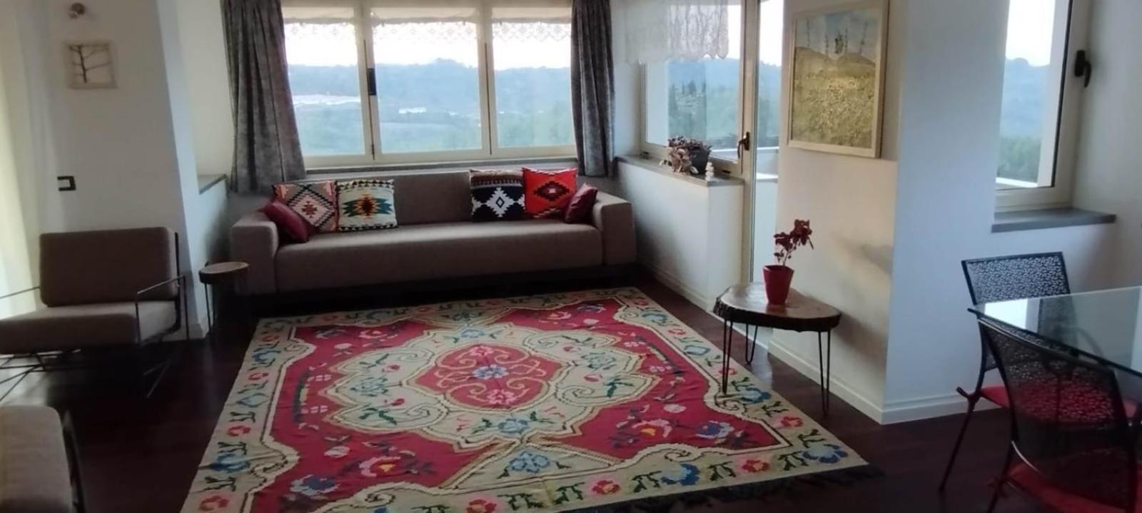 Turisalba Hotell Ishem Exteriör bild